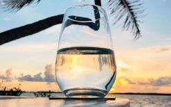 Crystal Magnetic Long-drink Glasses With Coasters 2 Pc Set