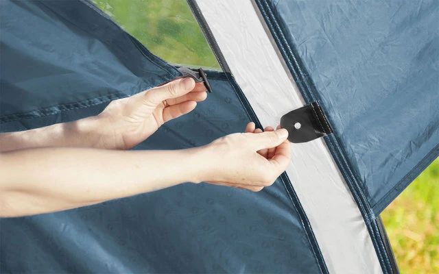 Outwell Cloud 5 Two Room Dome Tent Blue 5 Outwell Cloud 5 Two Room Dome Tent Blue - Image 3