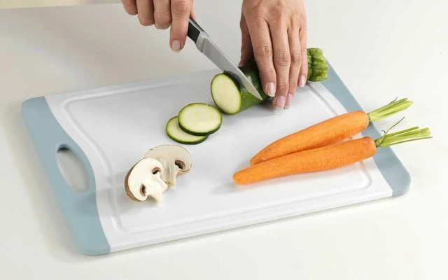 Wenko Cutting Board Easy 20 X 28.5 X 1 Cm 4 Wenko Cutting Board Easy 20 X 28.5 X 1 Cm - Image 2
