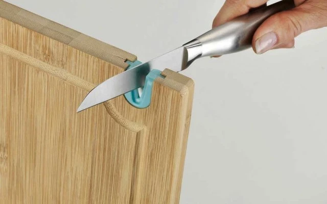 Wenko Cutting Board With Knife Sharpener 23 X 33 X 1.5 Cm 9 Wenko Cutting Board With Knife Sharpener 23 X 33 X 1.5 Cm - Image 7