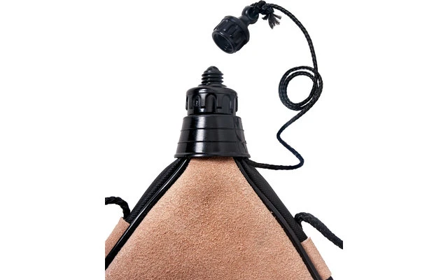 Origin Outdoors Bota Original Leather Bottle Curved 1 Liter 6 Origin Outdoors Bota Original Leather Bottle Curved 1 Liter - Image 4