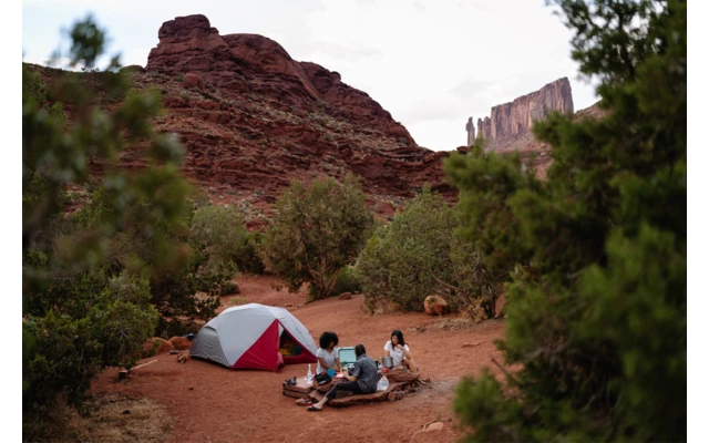 MSR Elixir 3 V2 Backpacking Tent For 3 People 6 MSR Elixir 3 V2 Backpacking Tent For 3 People - Image 4